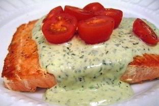 Нежный стейк форели в сливочном соусе