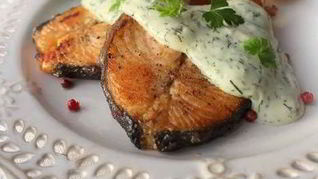 Рыбные стейки с пикантным соусом