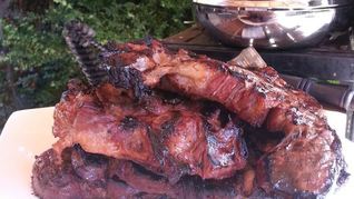 Стейк из говядины на мангале