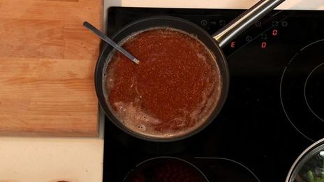 стейк из говядины со спаржей