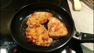 Стейк из свинины в панировке