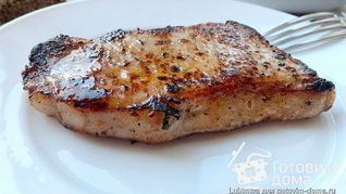 Стейк из свиной корейки в пряном маринаде