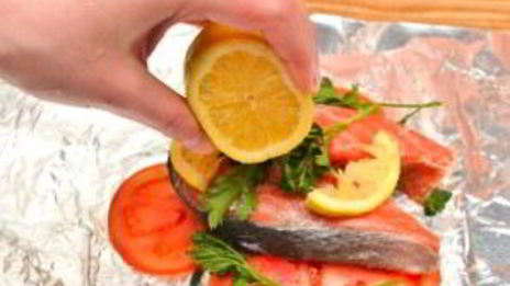 стейк лосося в фольге