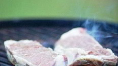 стейк, маринованный в луковом соке