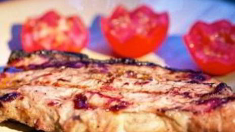 стейк, маринованный в луковом соке