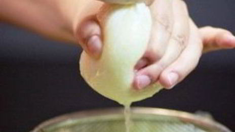 стейк, маринованный в луковом соке