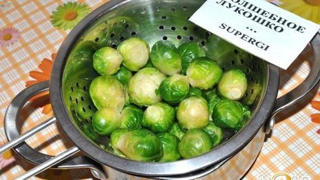 стейк с брюссельской капустой и сельдереем