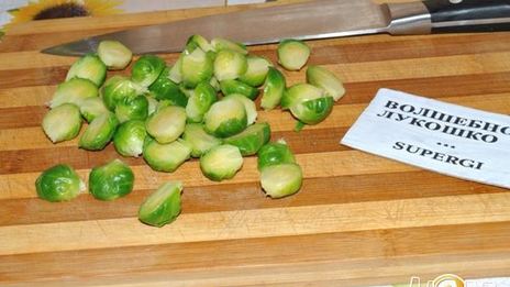 стейк с брюссельской капустой и сельдереем