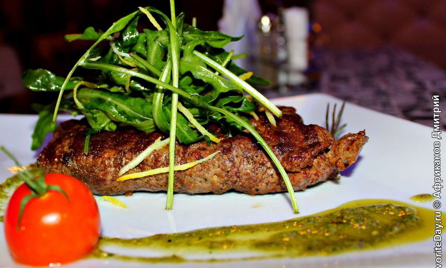 Рецепт стейк с креветками и устричным соусом