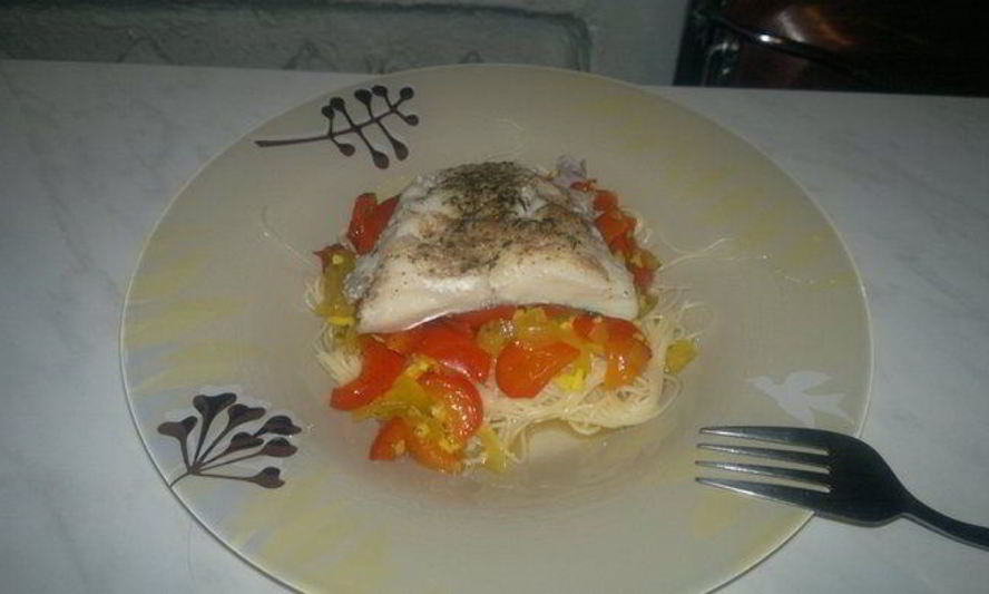 Рецепт стейк трески с пастой из перцев и чеснока