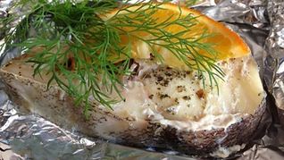 Стейк трески в духовке в фольге