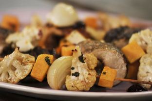 Стейки из щуки с запеченными овощами