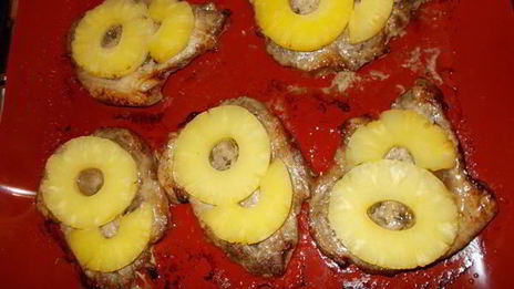 стейки из свиной шеи по-французски