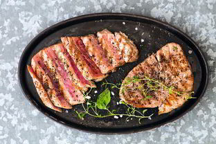 Стейки из тунца