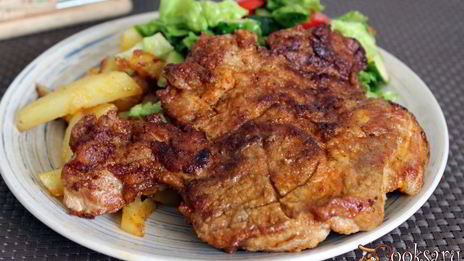 свиные стейки в паприке