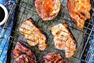 Три стейка из карбонада