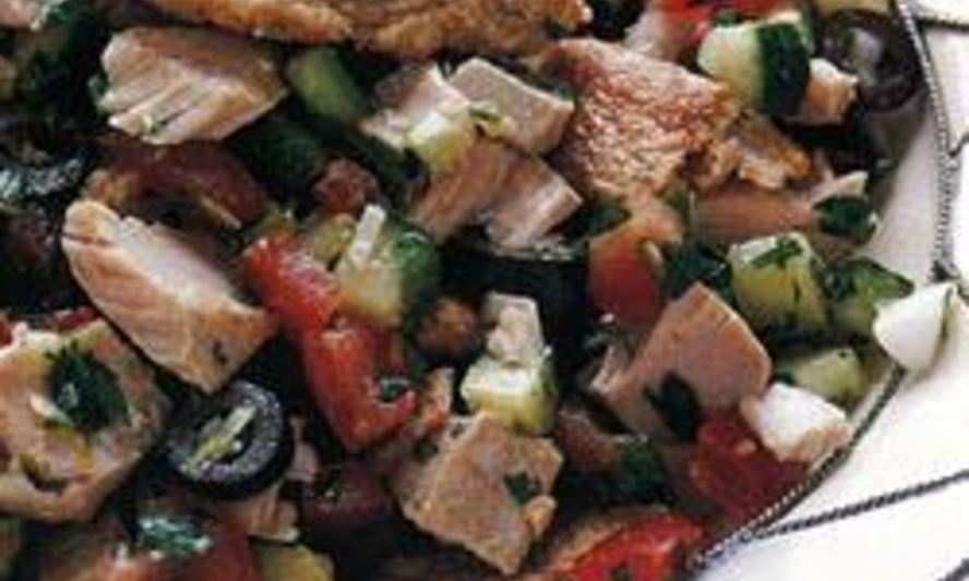 Рецепт тунисский фатуш со стейком из тунца