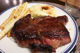 Вкусный стейк из говядины
