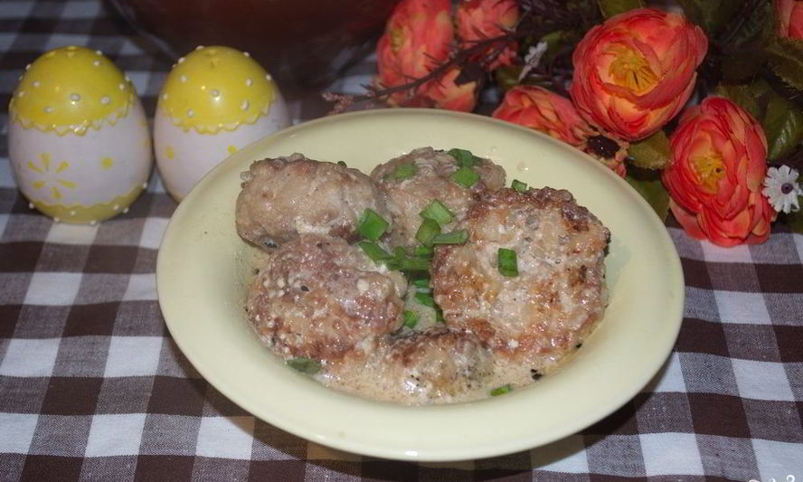 Рецепт куриные тефтели в сметанном соусе