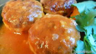 Куриные тефтели в томатном соусе