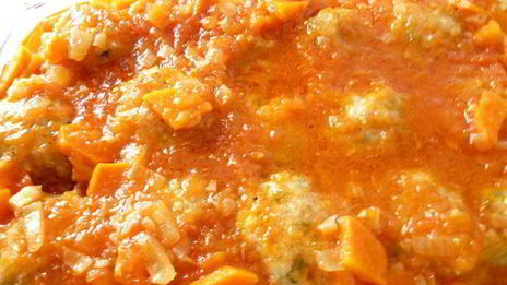 куриные тефтельки, запеченные с молодым картофелем