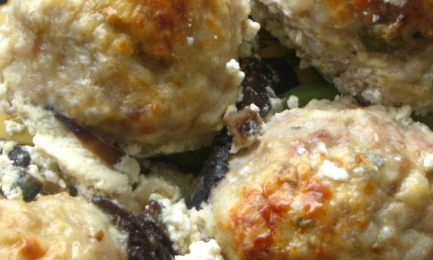 Рецепт нежнейшие тефтели с овощами под сметанно-грибным соусом