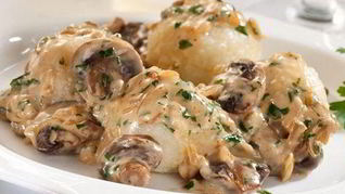 Тефтели из картофеля под грибным соусом