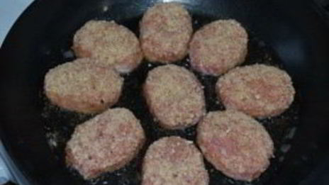 тефтели из свинины с рисом