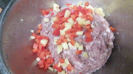 тефтели охотничьи в грибном соусе