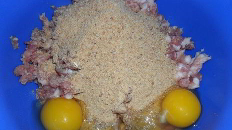 тефтели по-домашнему с шалфеем в томатном соусе