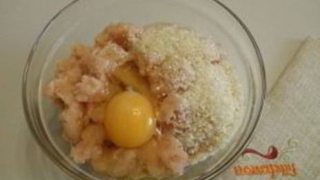 тефтели под сметанным соусом