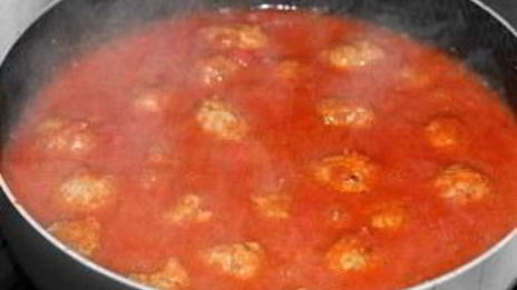 тефтели под томатным соусом