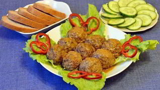 Тефтели с капустой и рисом