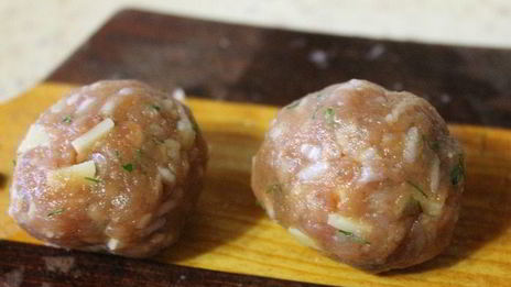 тефтели с сыром и овощами