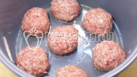 тефтели в мультиварке с протертыми помидорами