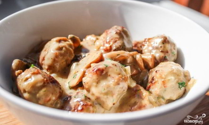 Рецепт тефтели в сливочно-грибном соусе