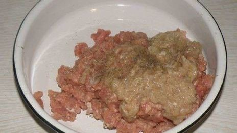 тефтели в сметанном соусе