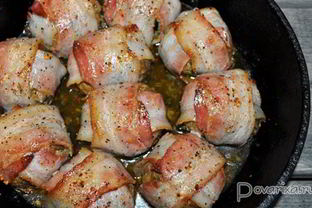 Запеченные тефтели в беконе