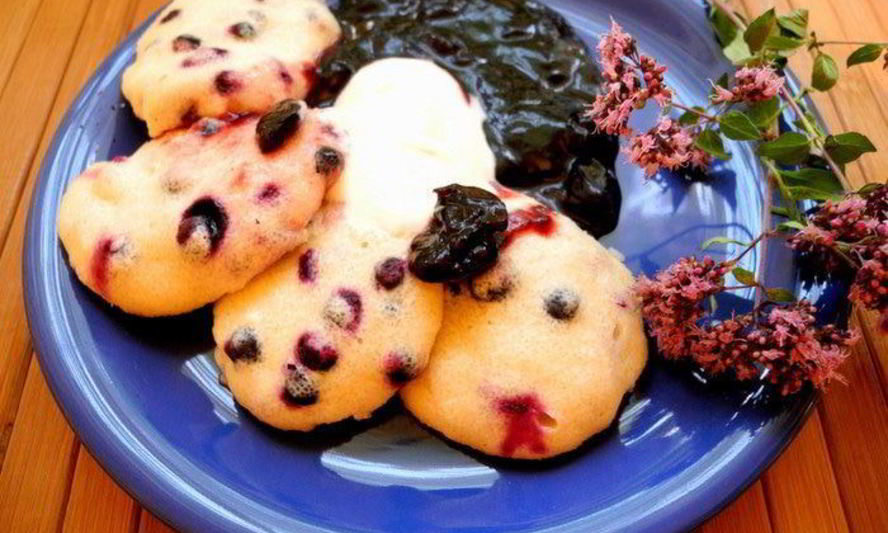 Рецепт ленивые вареники с черникой на пару