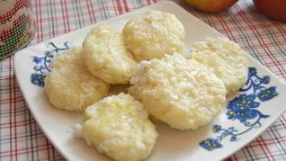 Ленивые вареники с кокосовой стружкой