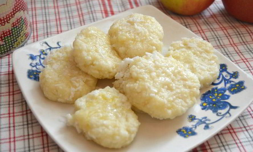 Рецепт ленивые вареники с кокосовой стружкой