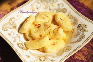 Ленивые вареники с шафраном и лимонной цедрой