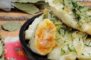Постные вареники с капустой