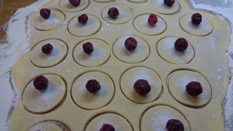 вареники из заварного теста с вишней