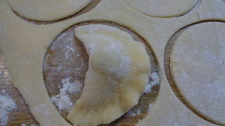 вареники из заварного теста с вишней