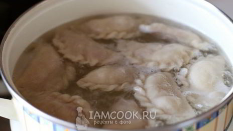 вареники на воде со свежей малиной