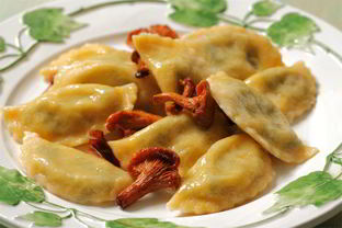 Вареники с капустой и грибами