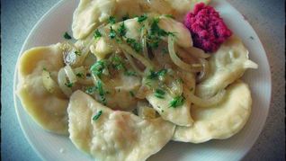 Вареники с картошкой и салом