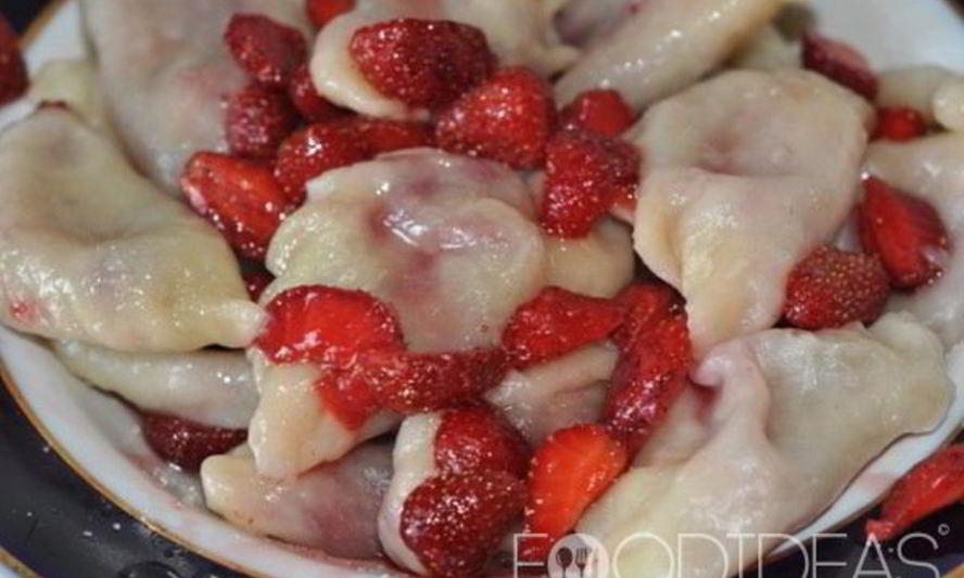 Рецепт вареники с клубникой