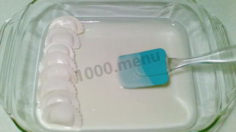 вареники с медовой сметаной